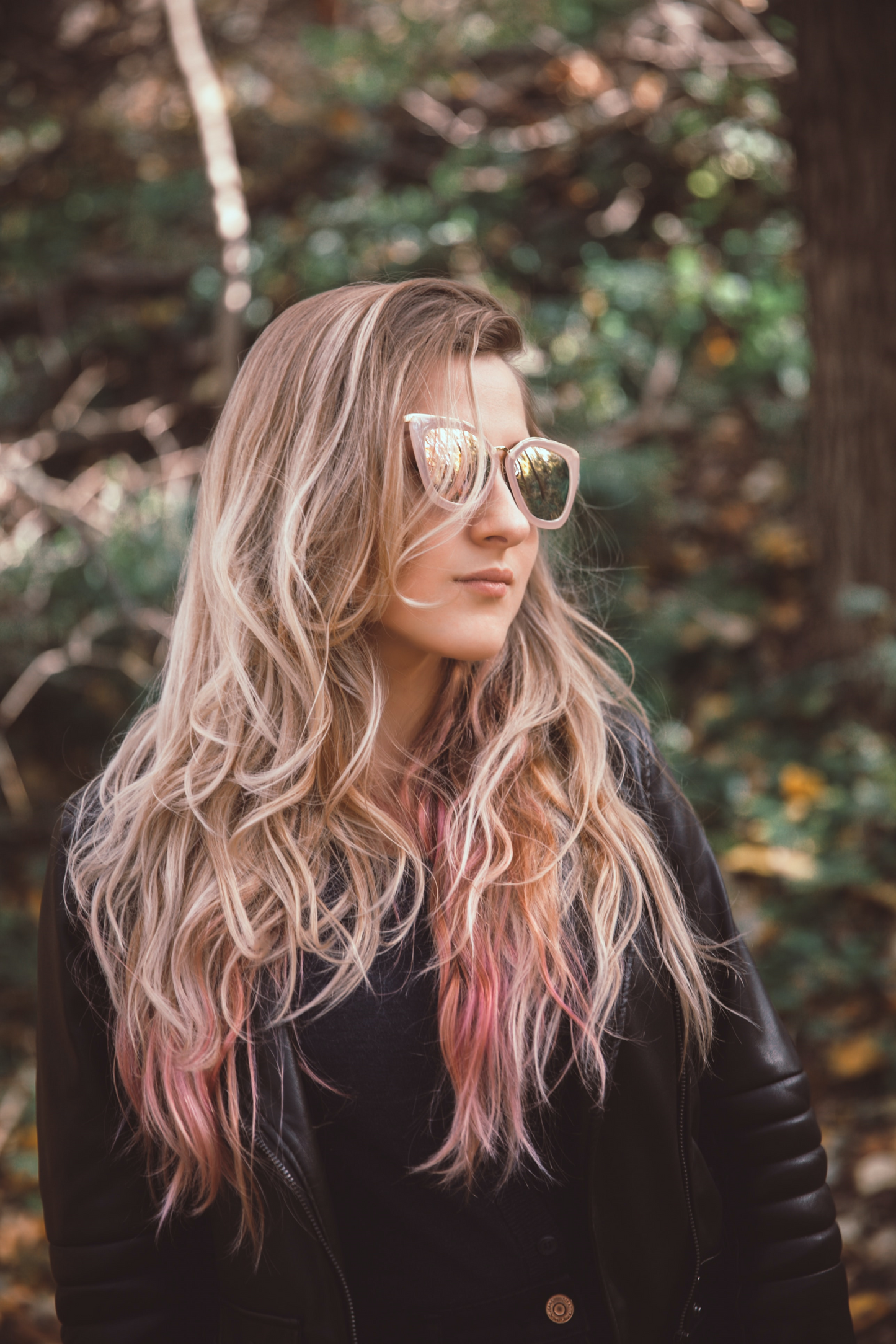 BABE HAIR EXTENSIONS - 18" TAPE-IN PINK MARY CATHERINE (LIGHT)